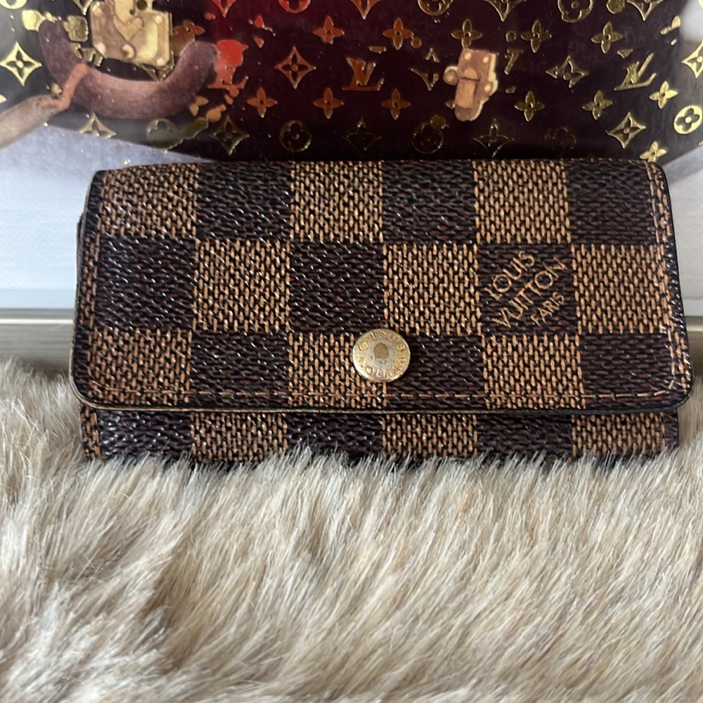 Louis Vuitton Brown Wallet with Iconic Damier Pattern